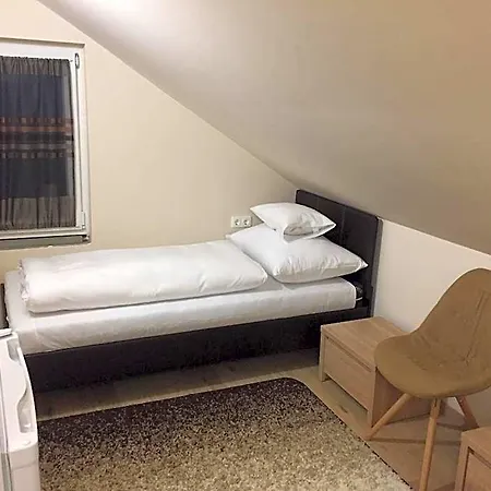 Mokka Panzio 3*