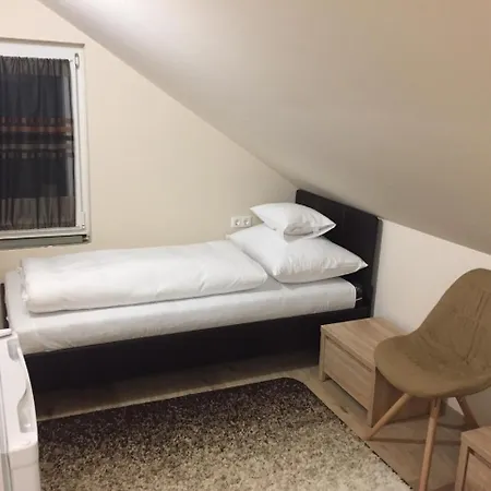 לינה וארוחת בוקר Mokka Panzio סארוואש