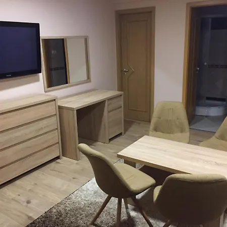 Mokka Panzio 住宿加早餐酒店 索尔沃什