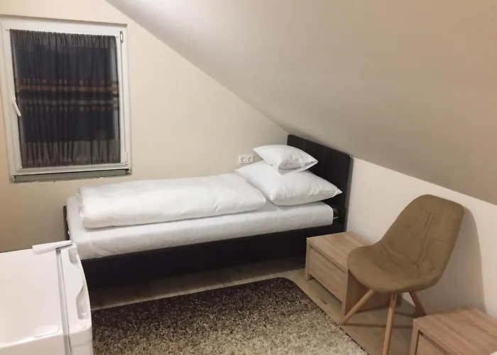 住宿加早餐酒店 Mokka Panzio 索尔沃什