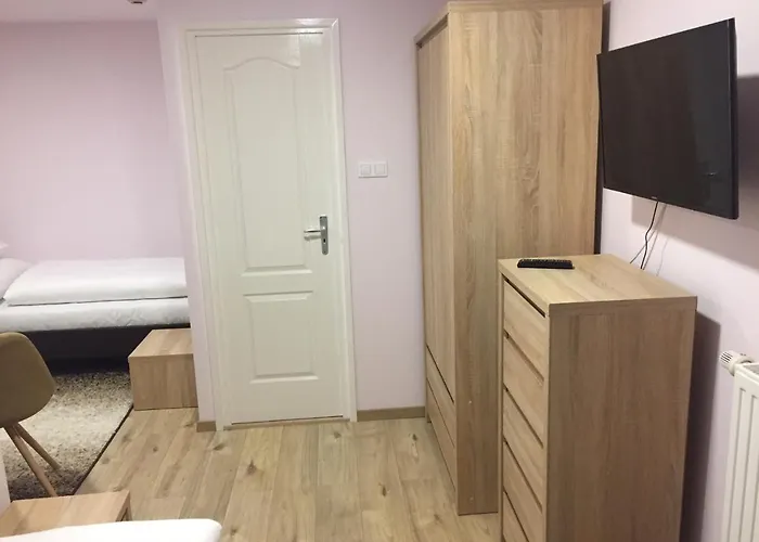 Mokka Panzio 住宿加早餐酒店 3*